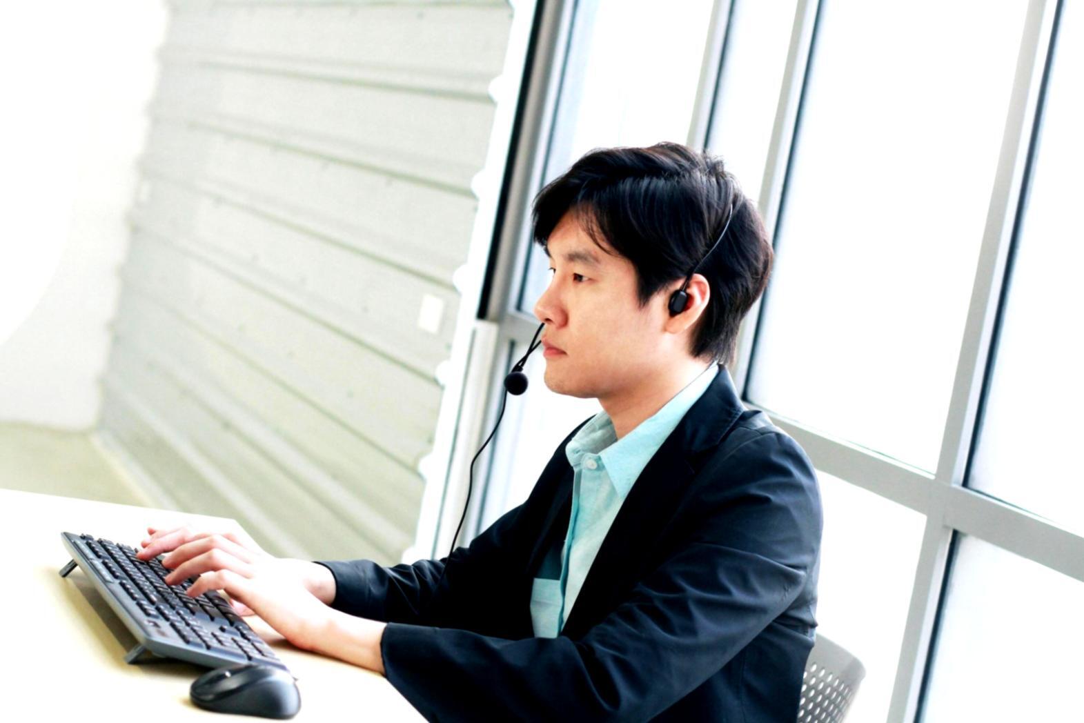 Equipo de Tiendavisible trabajando en estrategias SEO para tiendas online